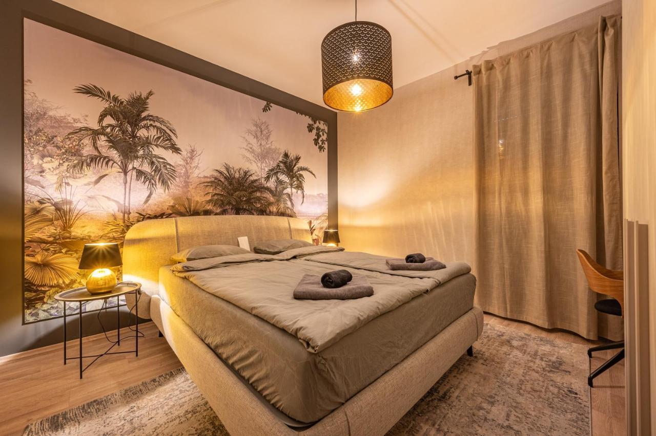 Апартаменти Luxury W Balcony Next To Andrassy Road Будапешт